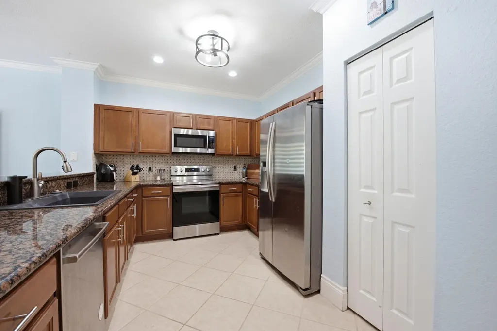 3078 N Evergreen Circle Boynton Beach FL 33426