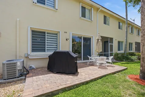 3078 N Evergreen Circle Boynton Beach FL 33426