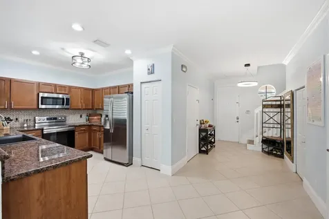 3078 N Evergreen Circle Boynton Beach FL 33426