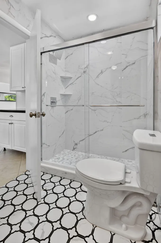 421 SW 2nd Street Boca Raton FL 33432