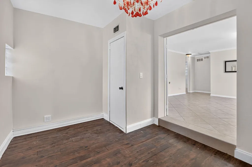 421 SW 2nd Street Boca Raton FL 33432