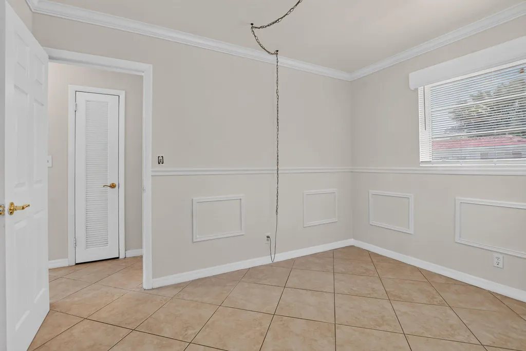 421 SW 2nd Street Boca Raton FL 33432