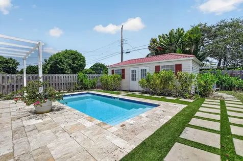 421 SW 2nd Street Boca Raton FL 33432