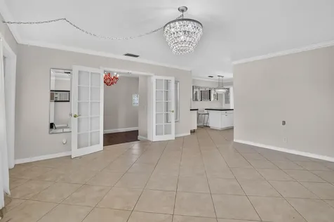 421 SW 2nd Street Boca Raton FL 33432