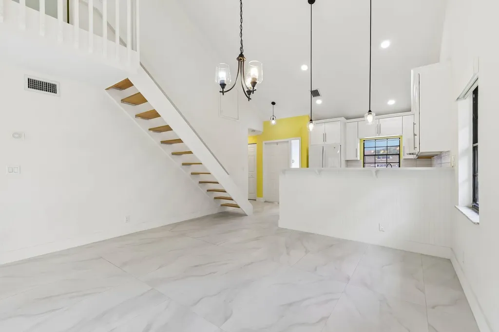 2656 Riverside Drive Coral Springs FL 33065