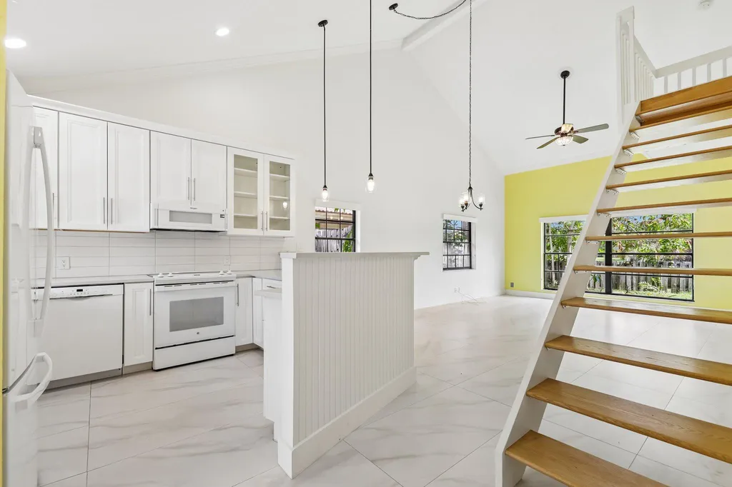 2656 Riverside Drive Coral Springs FL 33065