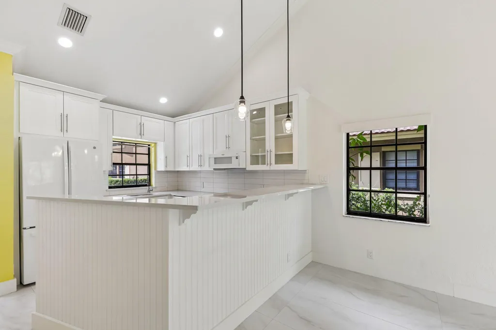 2656 Riverside Drive Coral Springs FL 33065