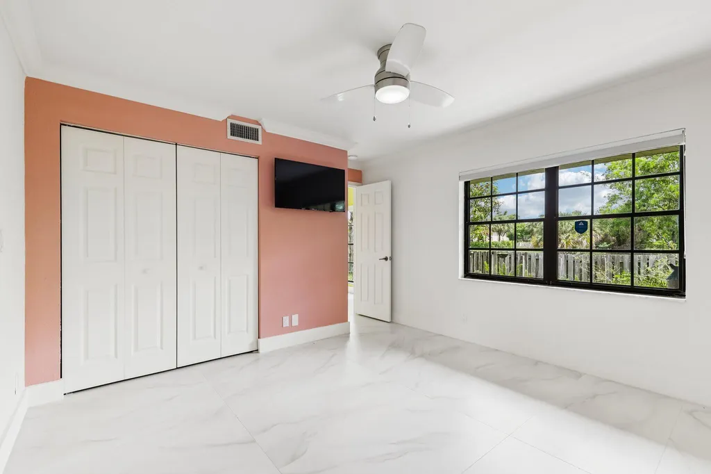 2656 Riverside Drive Coral Springs FL 33065