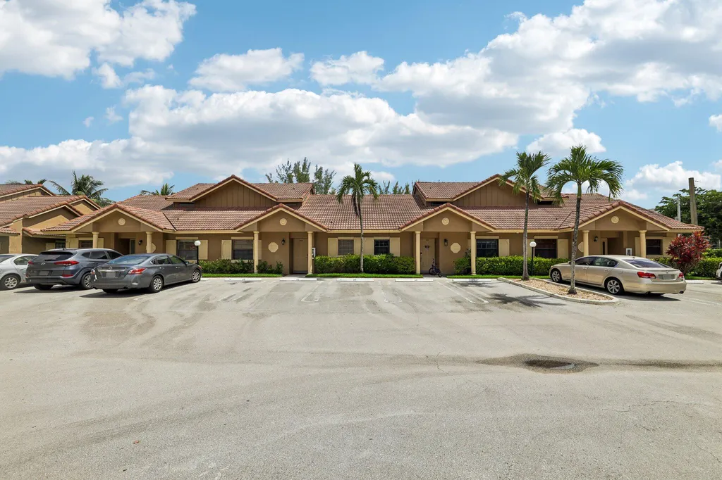 2656 Riverside Drive Coral Springs FL 33065