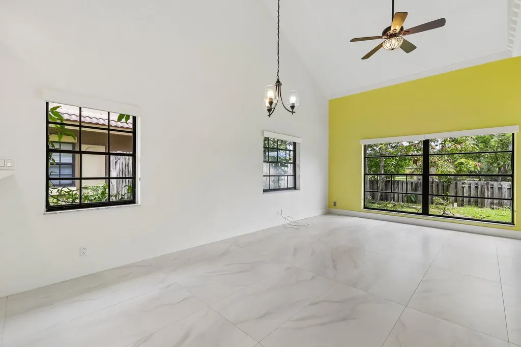 2656 Riverside Drive Coral Springs FL 33065