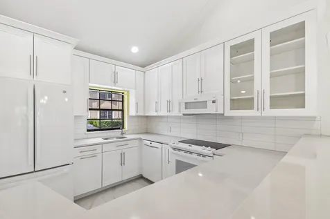 2656 Riverside Drive Coral Springs FL 33065