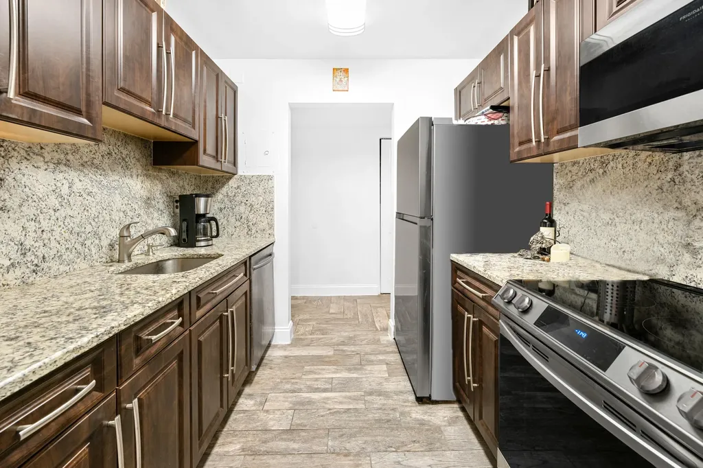 250 NE 20th Street Boca Raton FL 33431