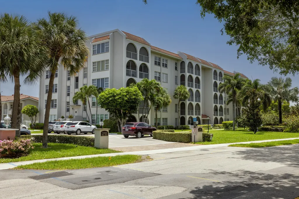 250 NE 20th Street Boca Raton FL 33431