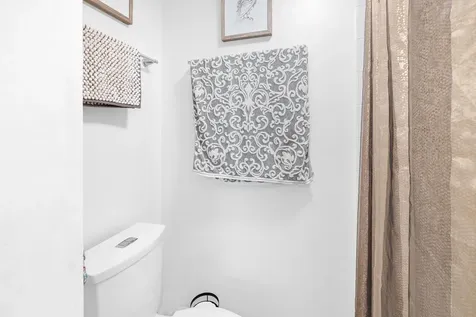 250 NE 20th Street Boca Raton FL 33431