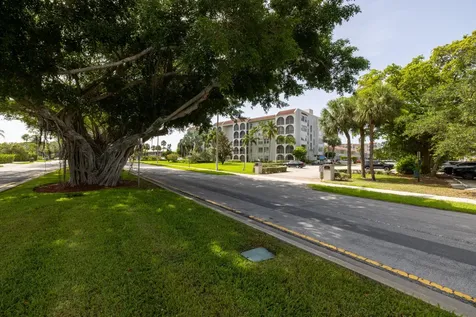 250 NE 20th Street Boca Raton FL 33431