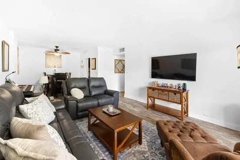 250 NE 20th Street Boca Raton FL 33431