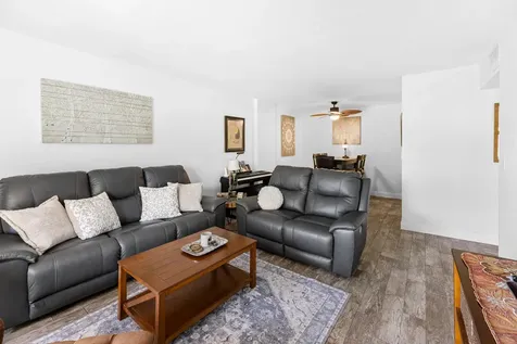 250 NE 20th Street Boca Raton FL 33431