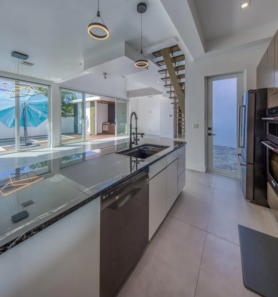 714 6th Avenue N Lake Worth Beach FL 33460