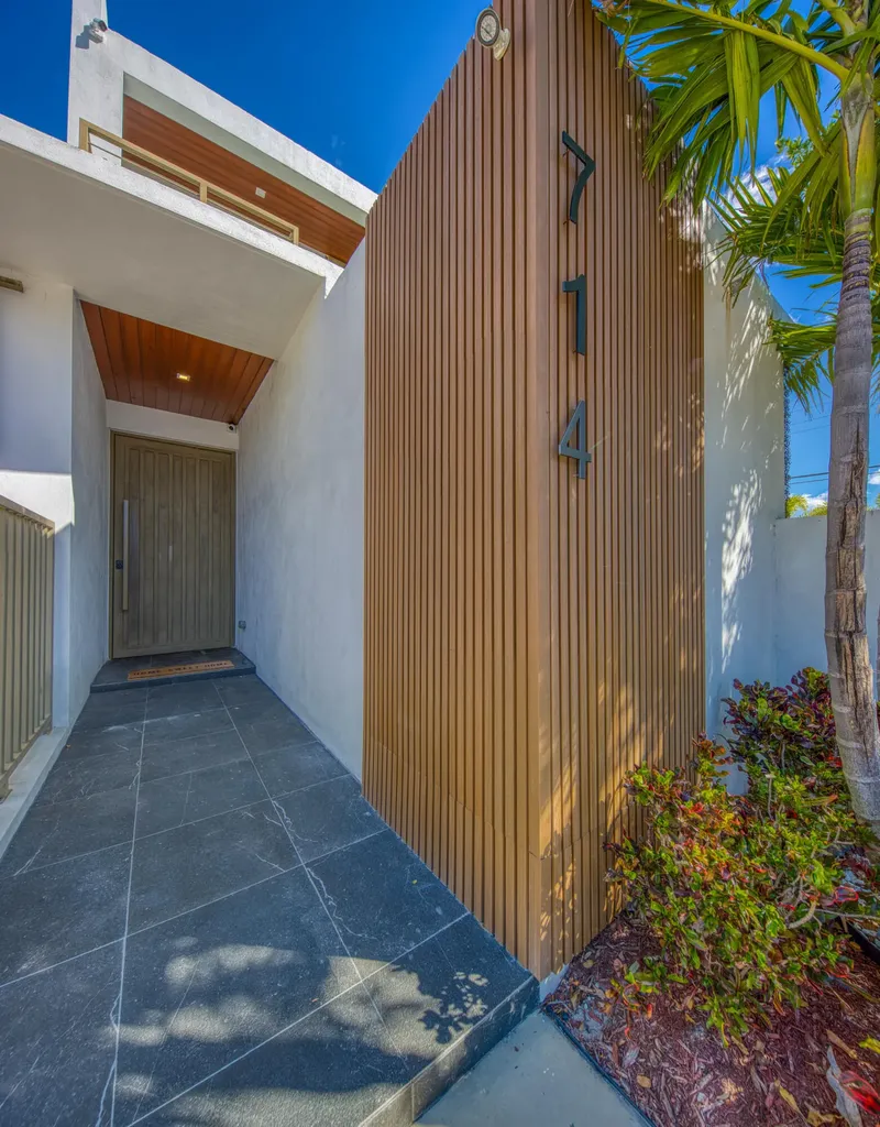 714 6th Avenue N Lake Worth Beach FL 33460