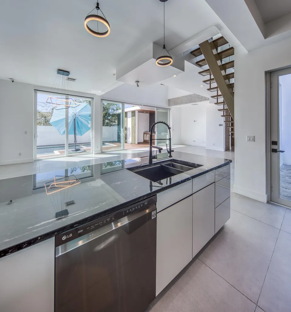 714 6th Avenue N Lake Worth Beach FL 33460