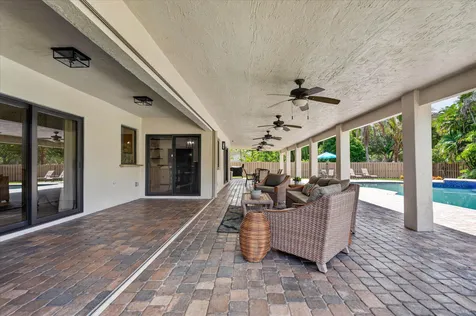 20250 NW 5th Street Pembroke Pines FL 33029