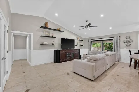 20250 NW 5th Street Pembroke Pines FL 33029