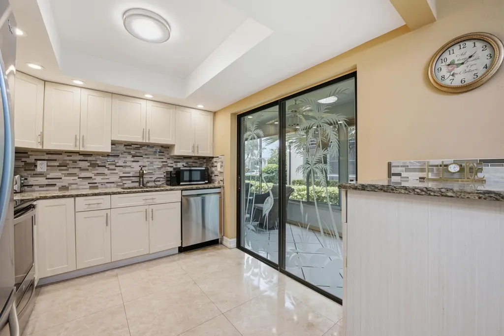 54 Capri B Delray Beach FL 33484