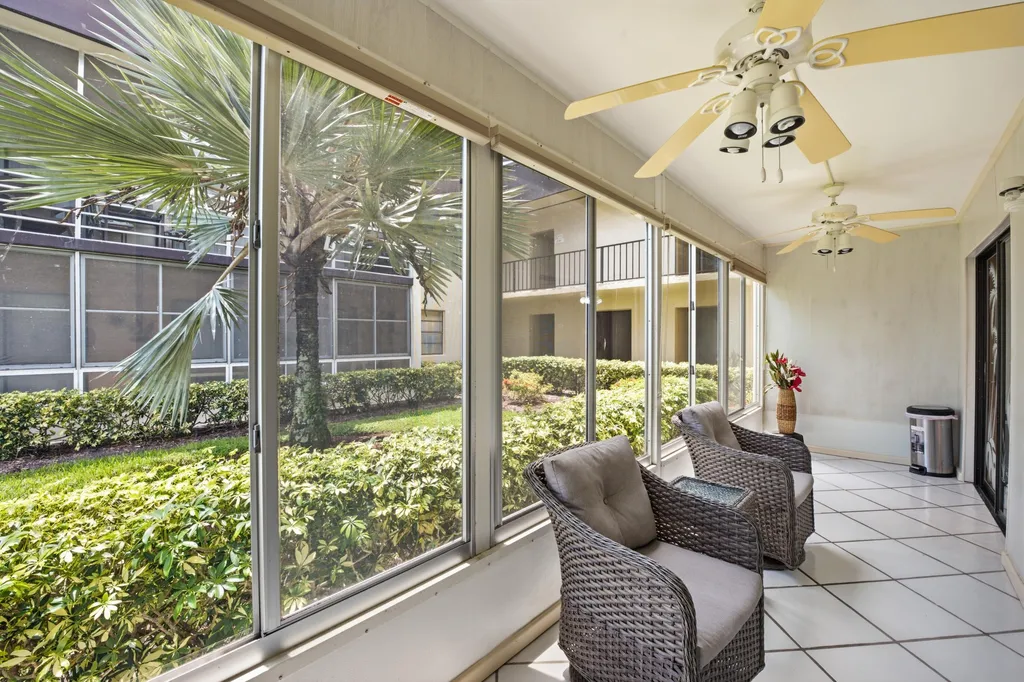 54 Capri B Delray Beach FL 33484