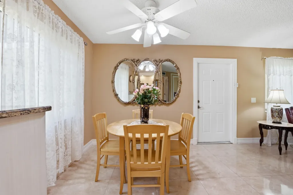 54 Capri B Delray Beach FL 33484