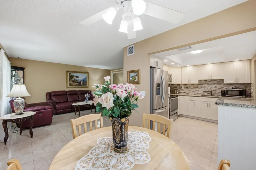 54 Capri B Delray Beach FL 33484