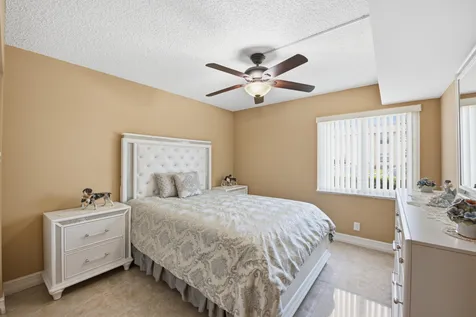 54 Capri B Delray Beach FL 33484