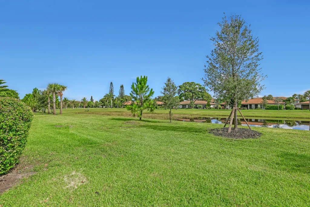 5620 Spindle Palm Court Delray Beach FL 33484