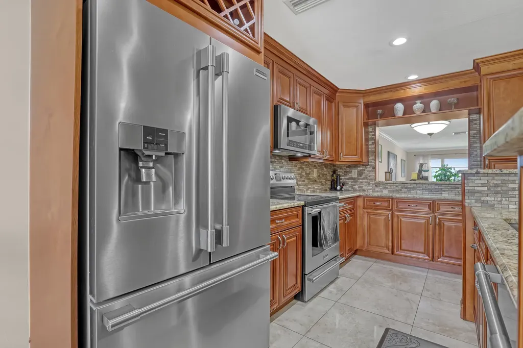 5620 Spindle Palm Court Delray Beach FL 33484