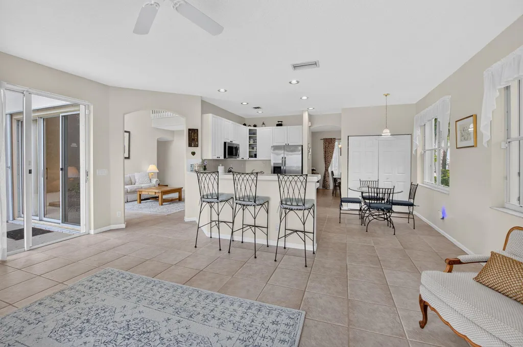 5866 Bay Hill Circle Lake Worth FL 33463