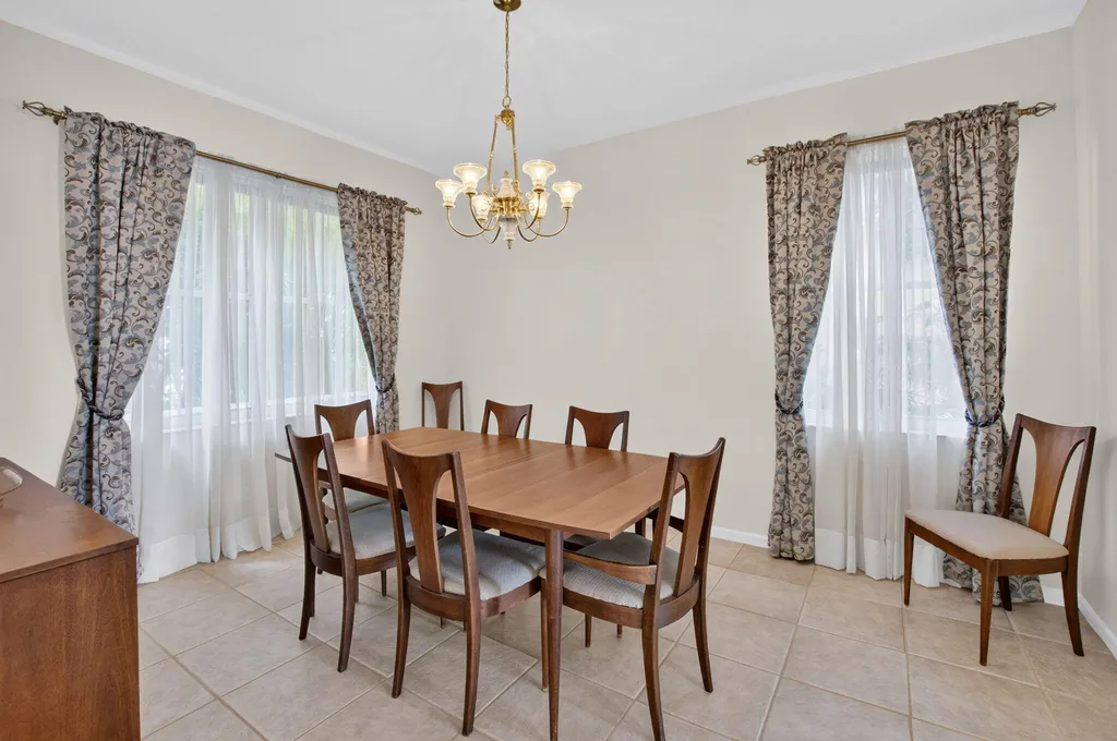 5866 Bay Hill Circle Lake Worth FL 33463