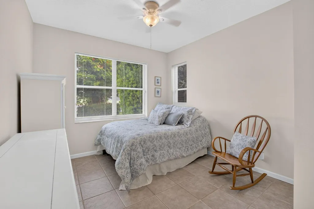 5866 Bay Hill Circle Lake Worth FL 33463