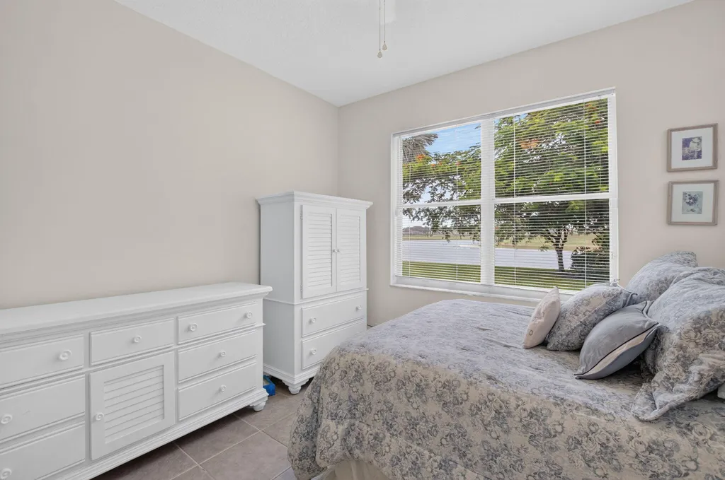 5866 Bay Hill Circle Lake Worth FL 33463