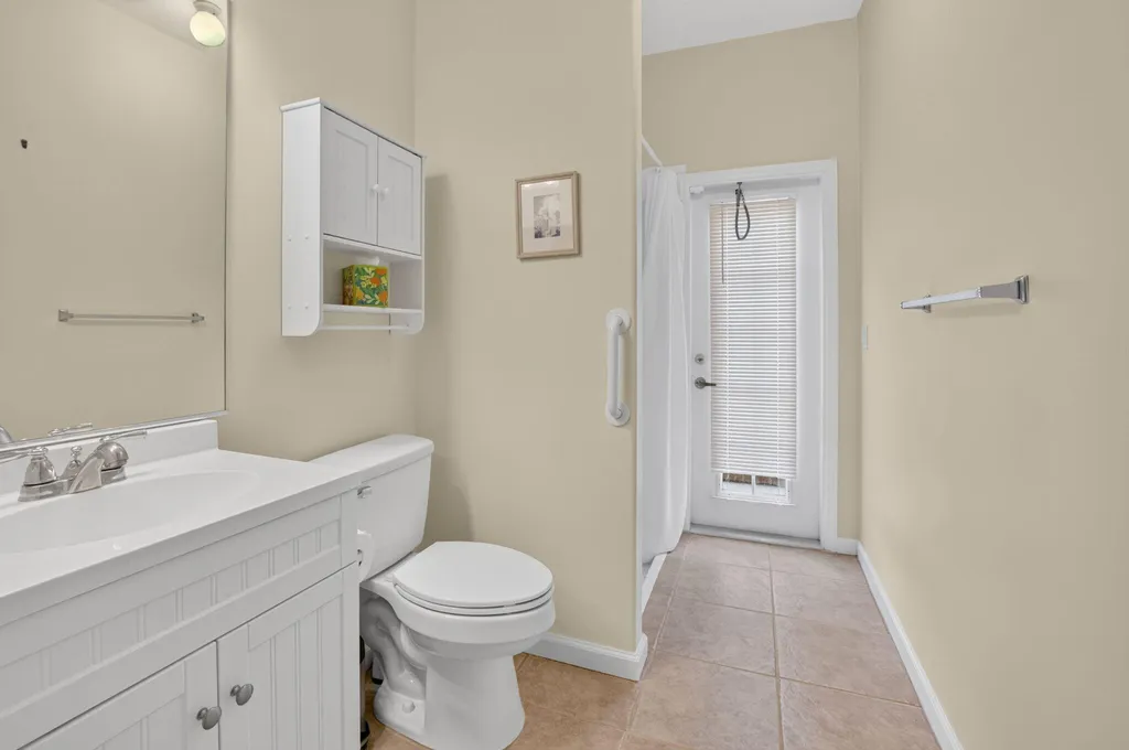 5866 Bay Hill Circle Lake Worth FL 33463