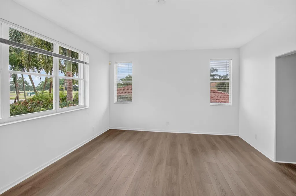 5866 Bay Hill Circle Lake Worth FL 33463