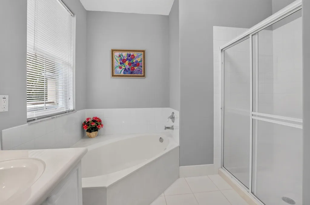 5866 Bay Hill Circle Lake Worth FL 33463