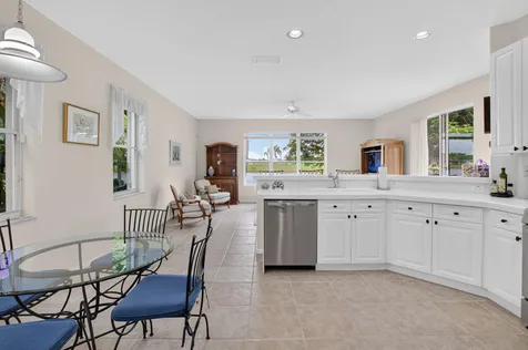 5866 Bay Hill Circle Lake Worth FL 33463