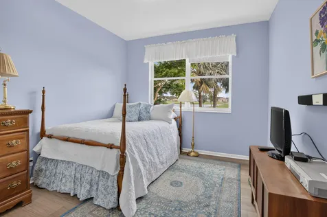 5866 Bay Hill Circle Lake Worth FL 33463