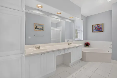 5866 Bay Hill Circle Lake Worth FL 33463