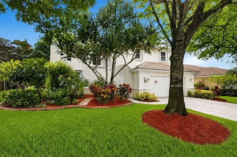 5866 Bay Hill Circle Lake Worth FL 33463
