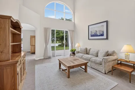 5866 Bay Hill Circle Lake Worth FL 33463