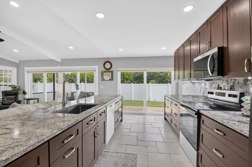 22018 Colony Drive Boca Raton FL 33433