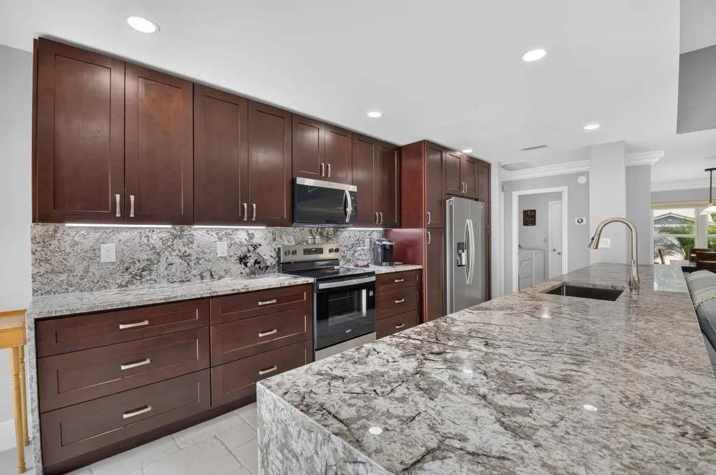 22018 Colony Drive Boca Raton FL 33433