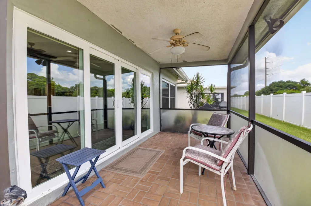 22018 Colony Drive Boca Raton FL 33433