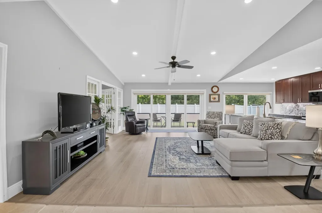 22018 Colony Drive Boca Raton FL 33433