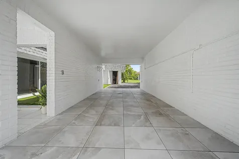 5707 White Hickory Circle Tamarac FL 33319
